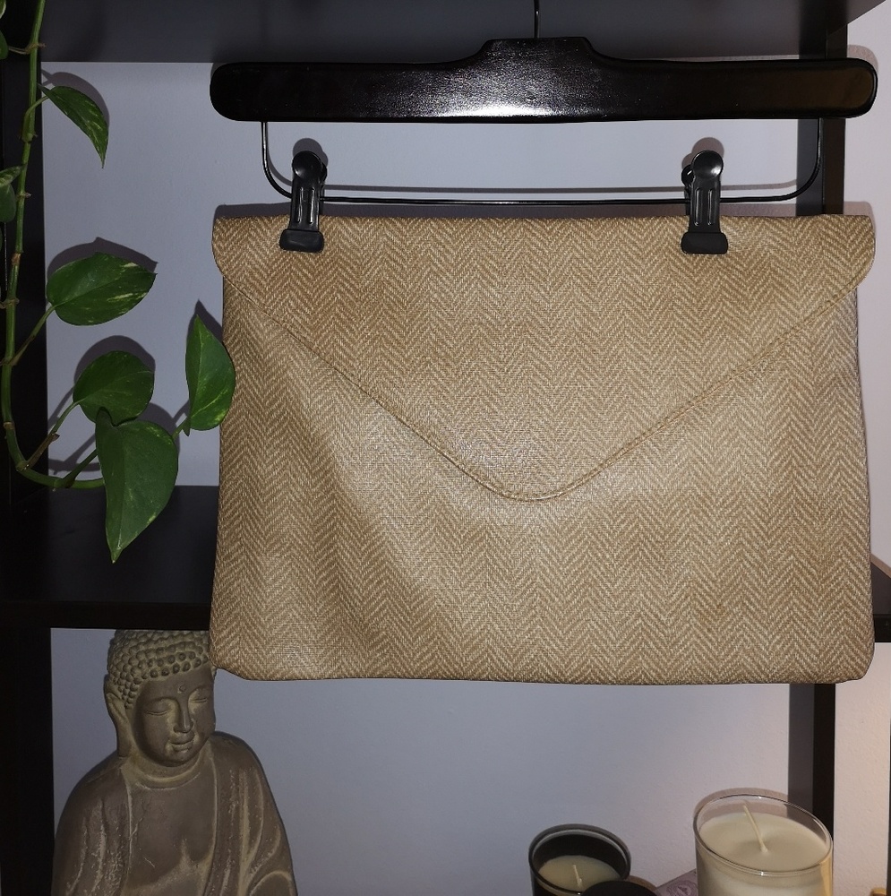 Vintage clutch